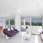 Protara Chrysos - Beautiful 5 Bedroom - Walking Distance Βίλα *