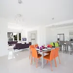 Protara Chrysos - Beautiful 5 Bedroom - Walking Distance Βίλα *