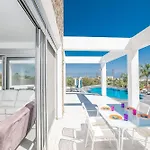 Βίλα Protara Chrysos - Beautiful 5 Bedroom - Walking Distance