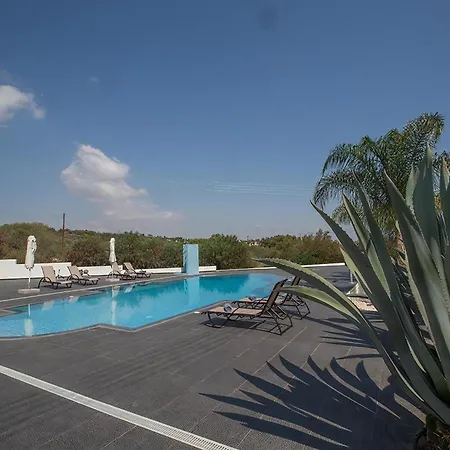 Protara Chrysos - Beautiful 5 Bedroom - Walking Distance To Fig Tree Bay ヴィラ プロタラス