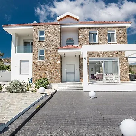 Villa Villa Protara Chrysos - Beautiful 5 Bedroom Protaras Villa - Walking Distance To Fig Tree Bay