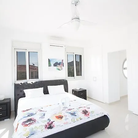 Villa Protara Chrysos - Beautiful 5 Bedroom Protaras Villa - Walking Distance To Fig Tree Bay Villa