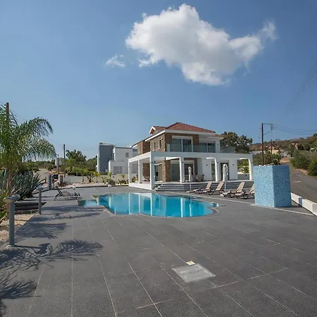 Villa Protara Chrysos - Beautiful 5 Bedroom Protaras Villa - Walking Distance To Fig Tree Bay