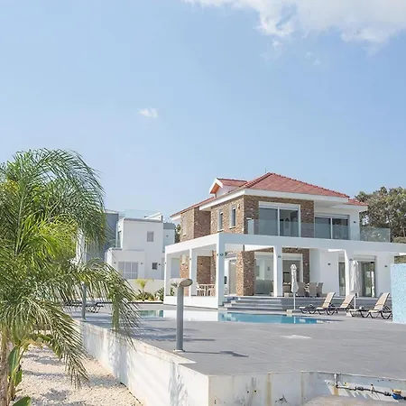 Villa Protara Chrysos - Beautiful 5 Bedroom Protaras Villa - Walking Distance To Fig Tree Bay