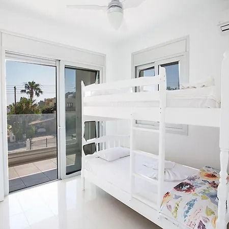 Villa Protara Chrysos - Beautiful 5 Bedroom - Walking Distance To Fig Tree Bay
